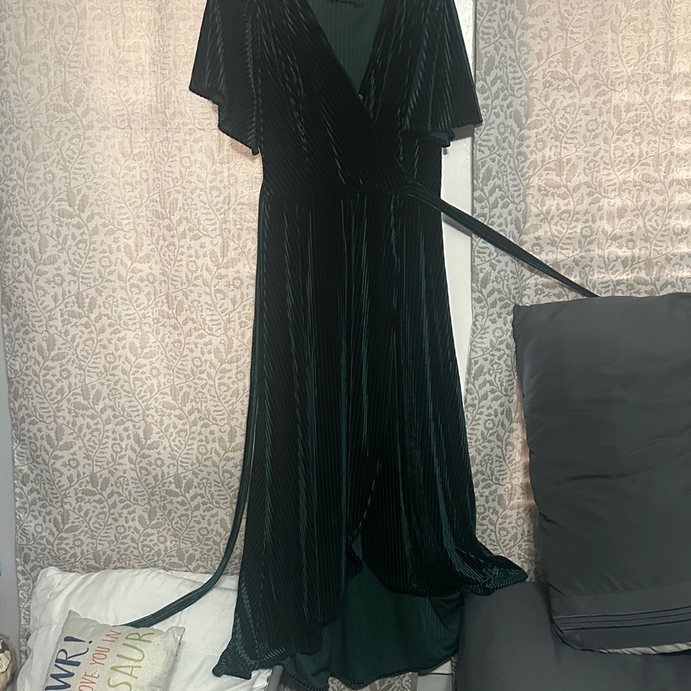 Elegant Green Wrap Dress